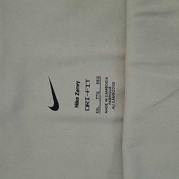 NIKE NWT OIL GREEN ZENVY 8" HIGHRISE SHORTS WMS - Picture 7 of 10